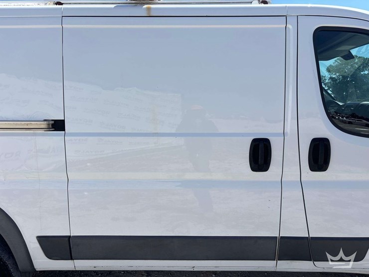 2018-ram-promaster-1500-image-15