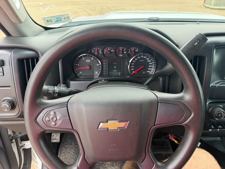 2019-chevrolet-2500-image-14