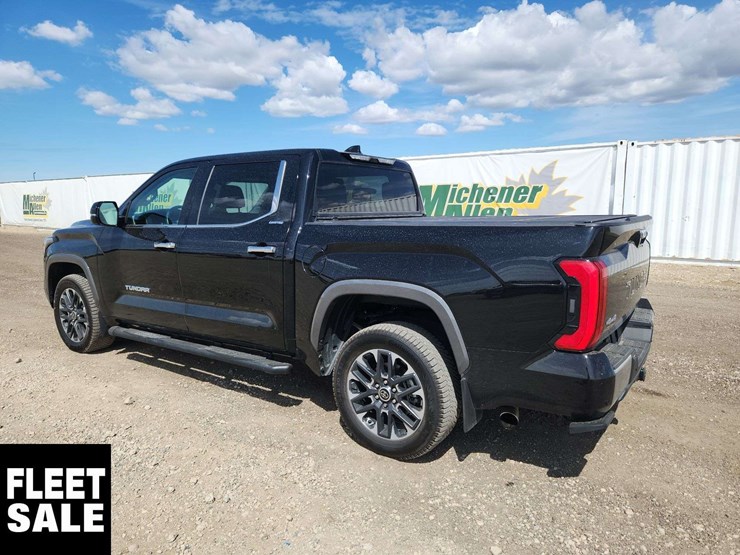 2023-toyota-tundra-image-3