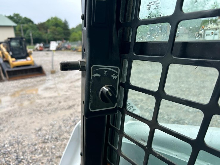 2019-bobcat-t770-image-18