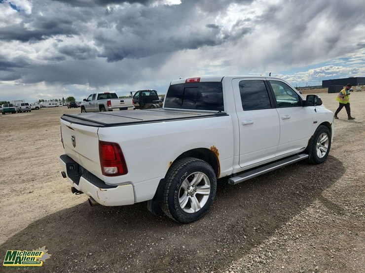 2013-dodge-1500-image-3