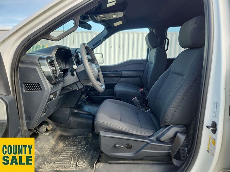 2022-ford-f150-xl-image-7