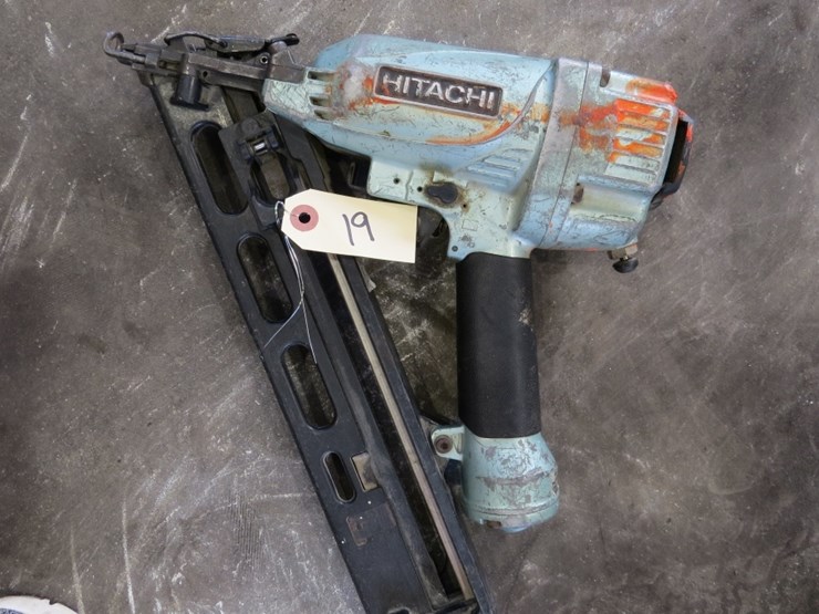 hitachi-nail-gun-image-1