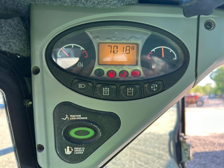 bobcat-t300-image-24
