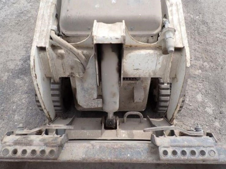 2007-bobcat-mt55-image-17
