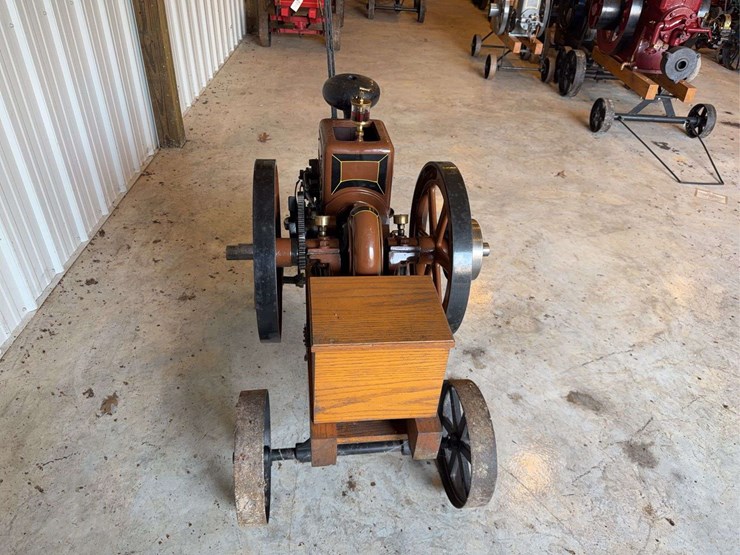 bates-bull-pup-2-1/2-hp-engine-image-5