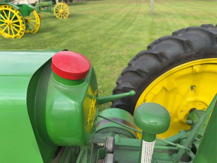 john-deere-b-image-51