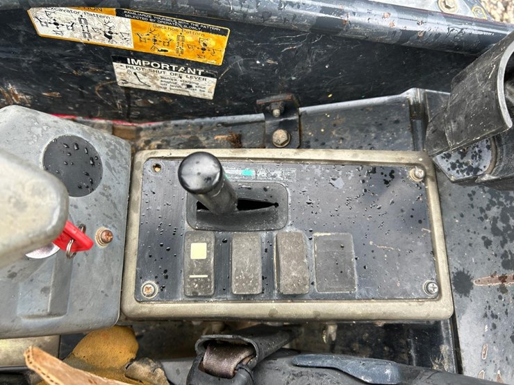 deere-27d-image-24