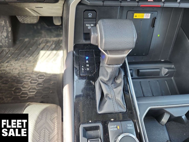 2023-toyota-tundra-image-25