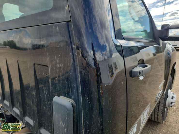 2012-chevrolet-silverado-3500-image-31