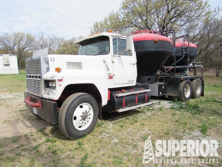 1987-ford-ltl9000-image-1