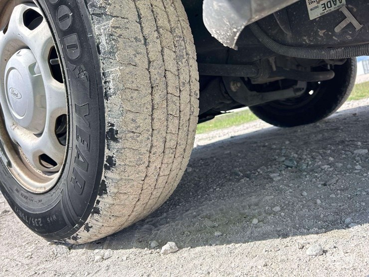 2012-ford-f150-image-23