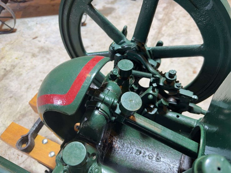 lansing-2hp-engine-image-16