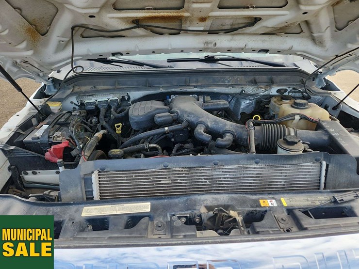 2011-ford-f550-image-31
