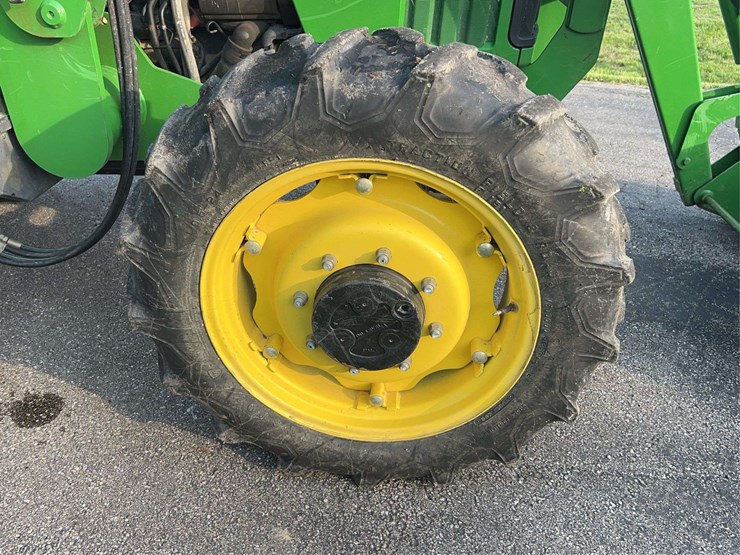 john-deere-5210-image-44