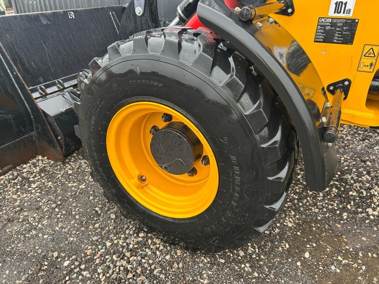 jcb-407-image-17