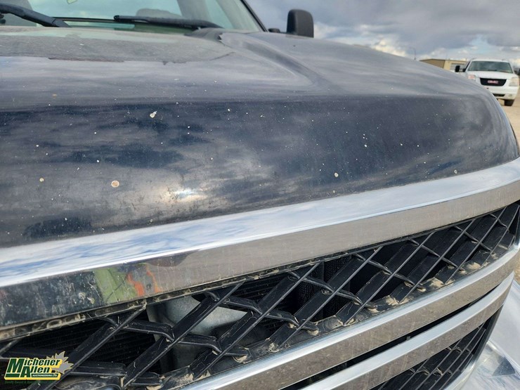 2012-chevrolet-silverado-3500-image-44