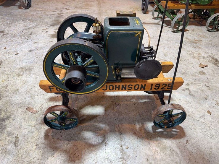 1925-fuller-and-johnson-1-1/2hp-image-7