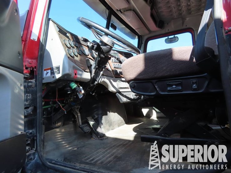 2015-western-star-4900-image-7