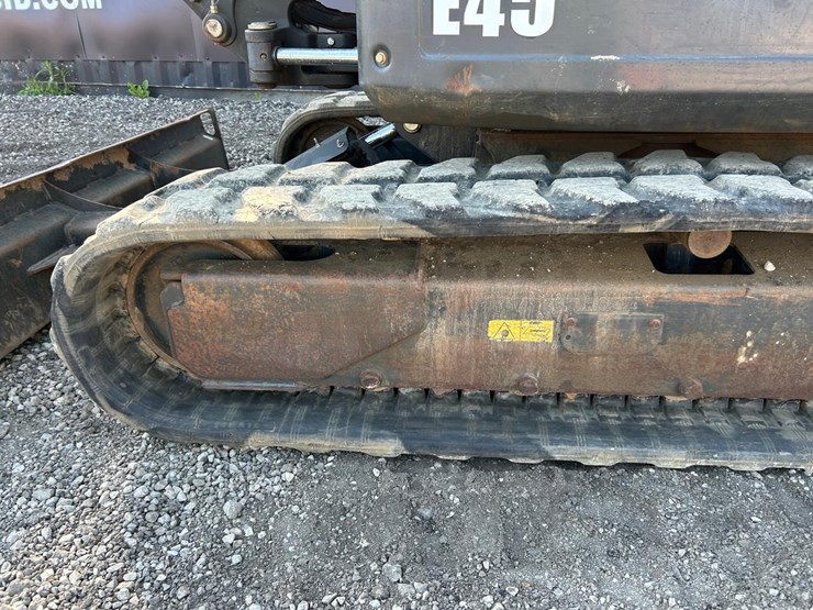 2015-bobcat-e45-image-17