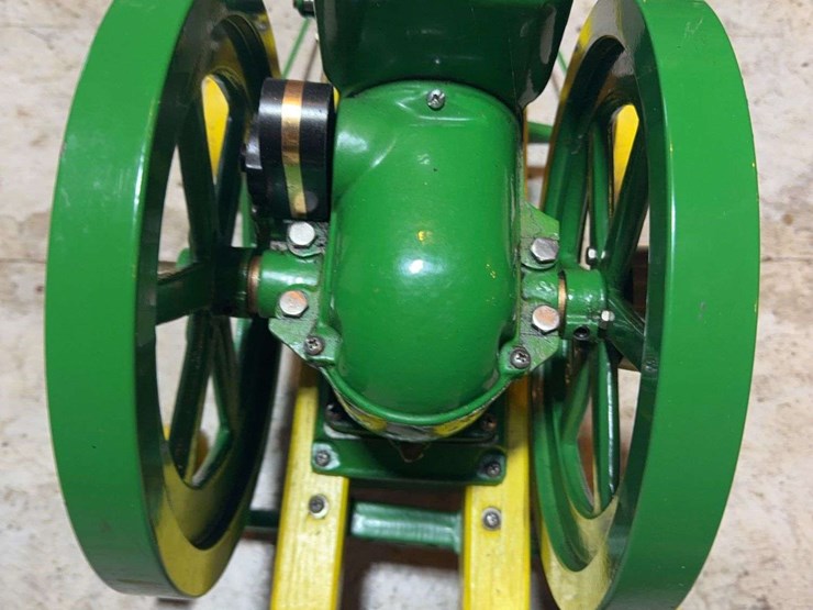 little-john-scale-engine-image-12