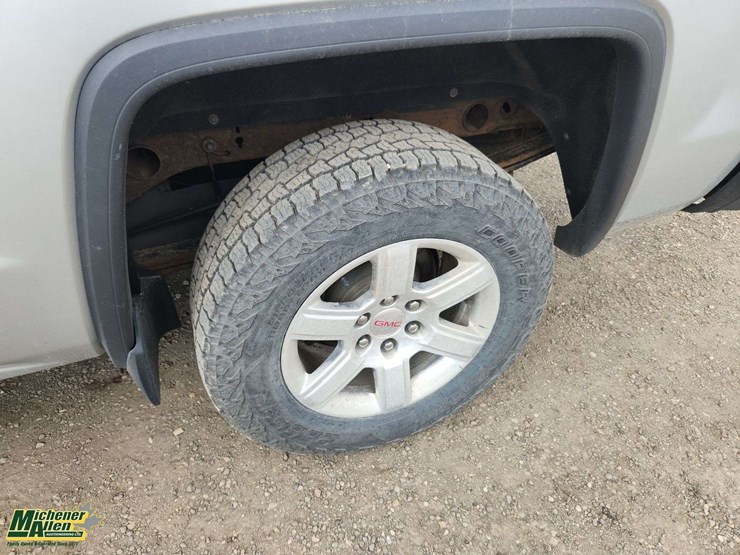 2016-gmc-sierra-1500-image-11