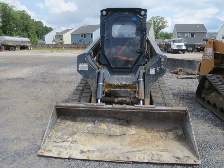 2020-deere-333g-image-2