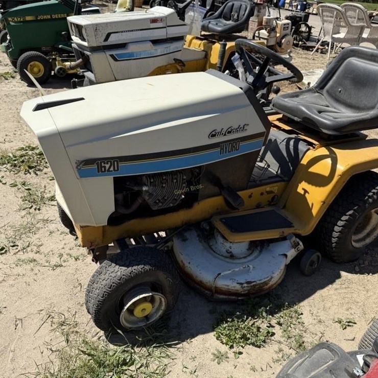 CUB CADET 1620