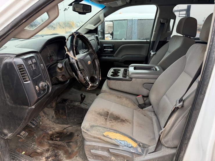 2019-chevrolet-silverado-2500hd-image-9