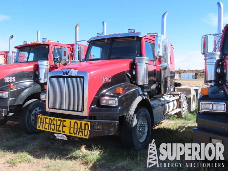 2015-western-star-4900-image-1