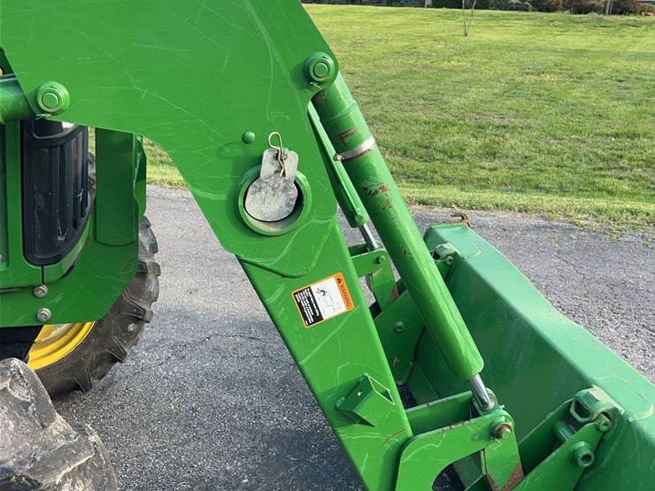 john-deere-5210-image-43