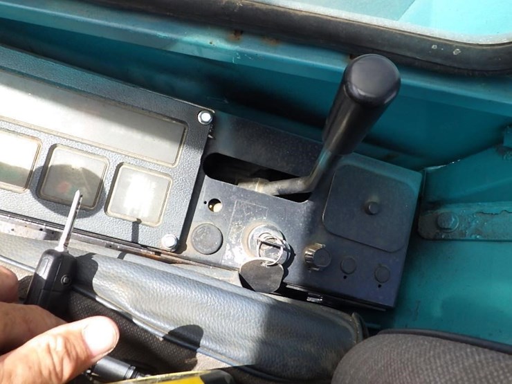komatsu-pc50uu-1-image-40