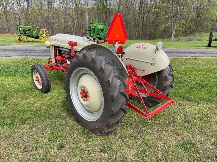 1953-ford-jubilee-image-3