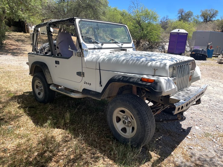 1994-jeep-wrangler-image-4