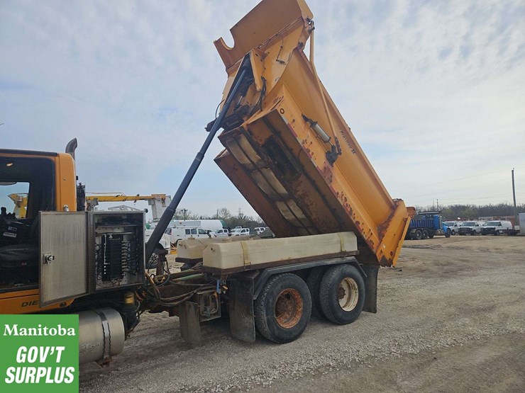 2009-international-workstar-7600-image-44