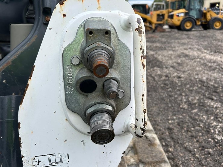 2019-bobcat-t590-image-11