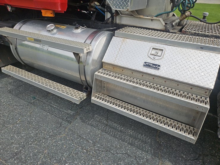 2000-mack-ch613-image-22