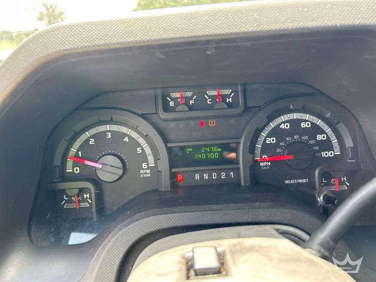 2009-ford-cargo-image-17