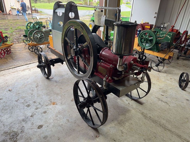 international-harvester-famous-4hp-image-4