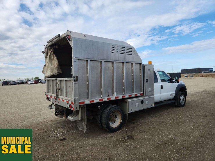 2011-ford-f550-image-4