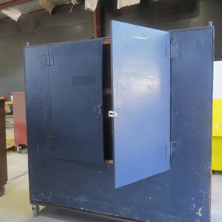WOODEN JOB BOX (NO CONTENTS)