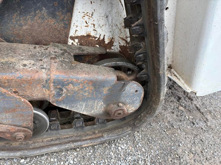 2018-bobcat-mt85-image-15