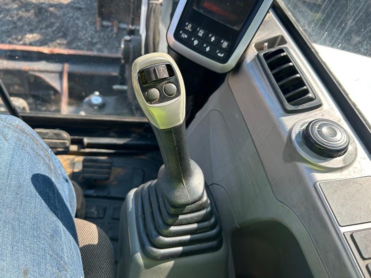2018-bobcat-e63-image-22