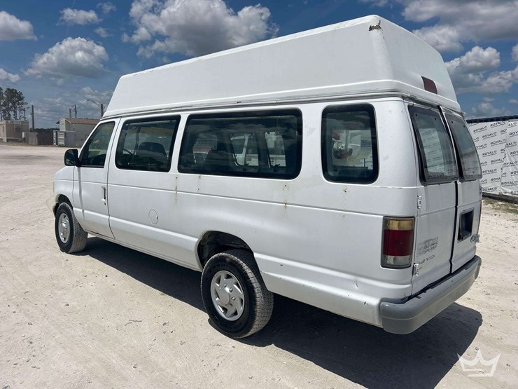 1992-ford-cargo-image-4