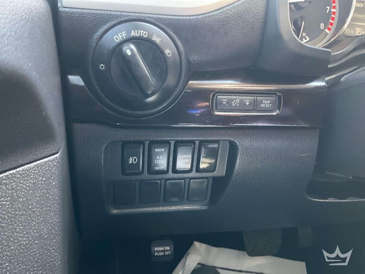 2017-nissan-titan-image-17