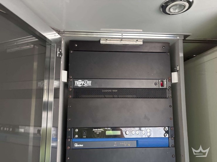 2007-freightliner-m2-106-image-47