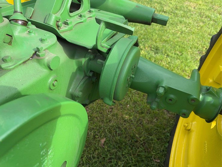 john-deere-b-image-35