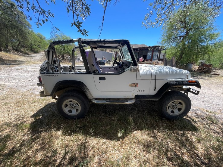 1994-jeep-wrangler-image-5
