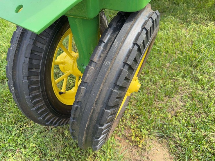 john-deere-a-image-10