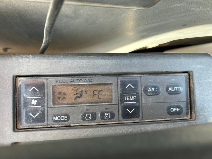 hitachi-zx350-lc-3-image-24